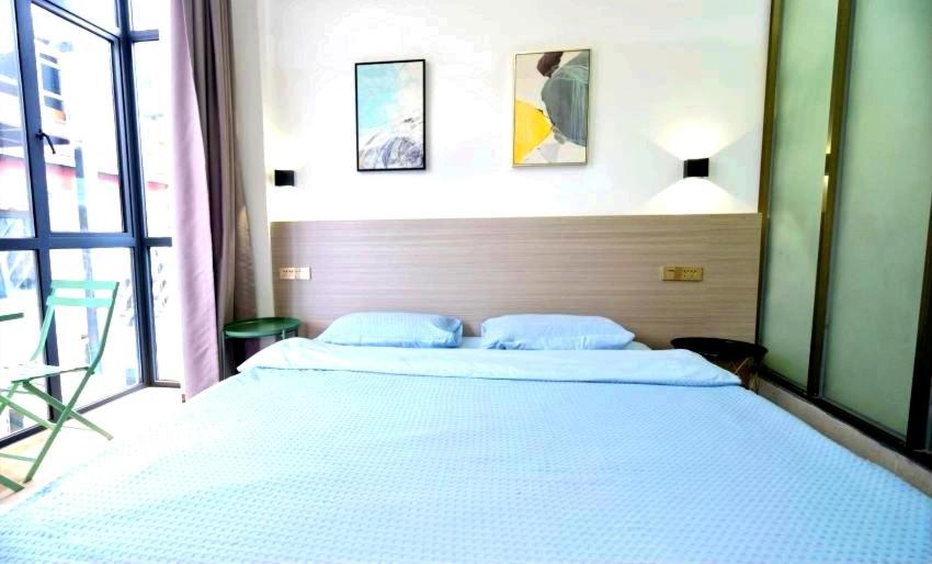 Showbiz Hostel Yangshuo Εξωτερικό φωτογραφία